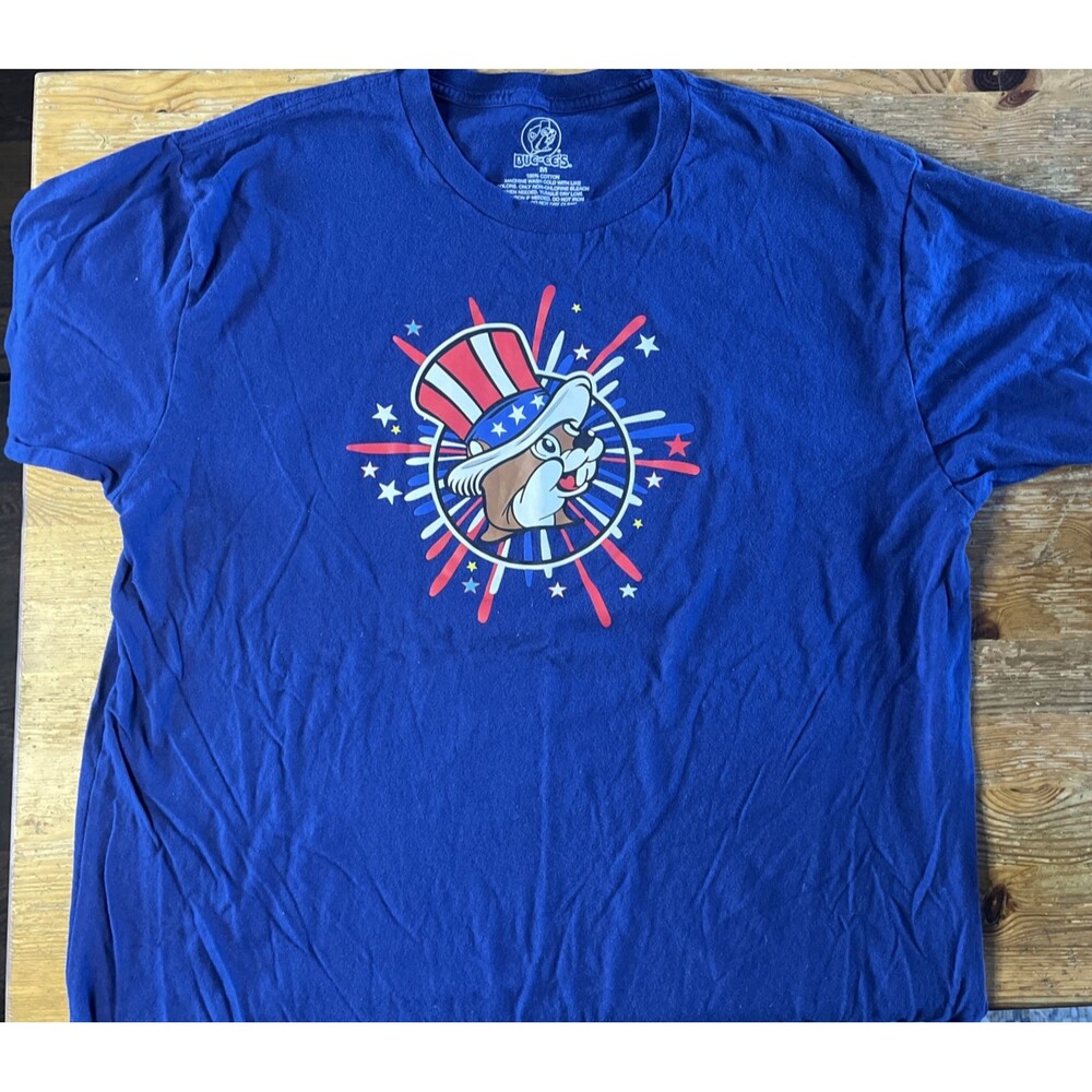 Bucees T-Shirt 4th Of July Land Of The Free Home Of The Beaver 2024 M Buc-ee's